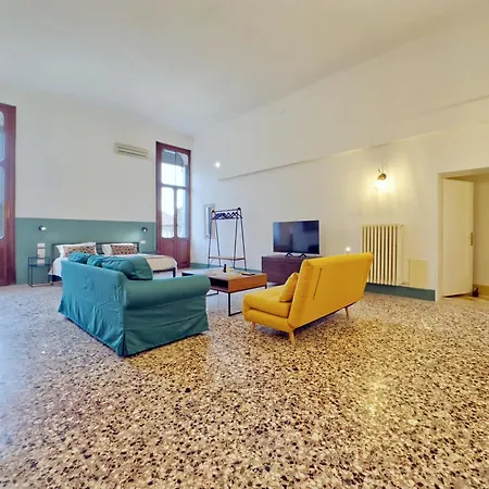 Basilica Palladiana Central & Cozy Apartment! Vicenza
